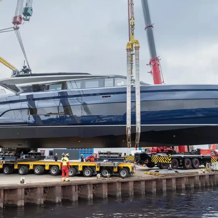 Vanquish Superyacht VQ115