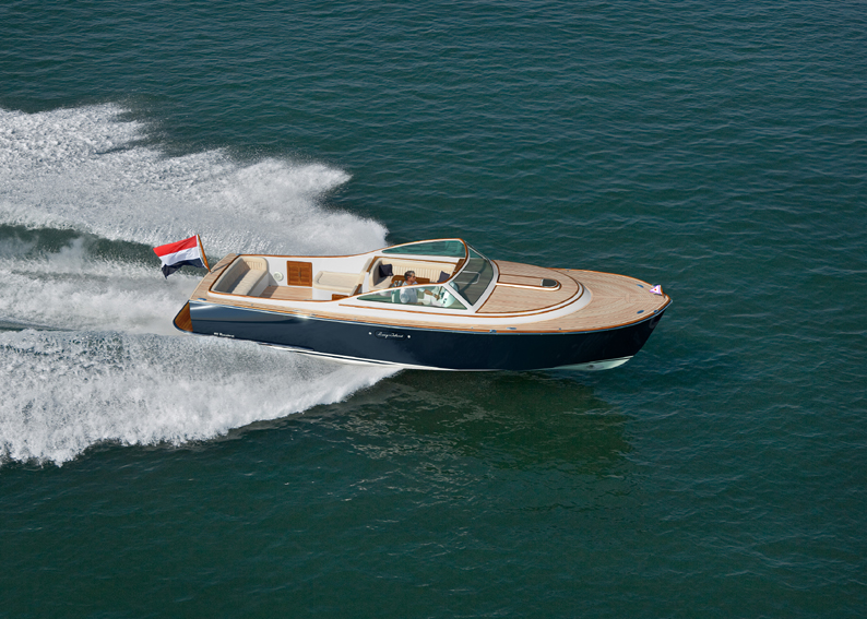 Long Island 40 Runabout